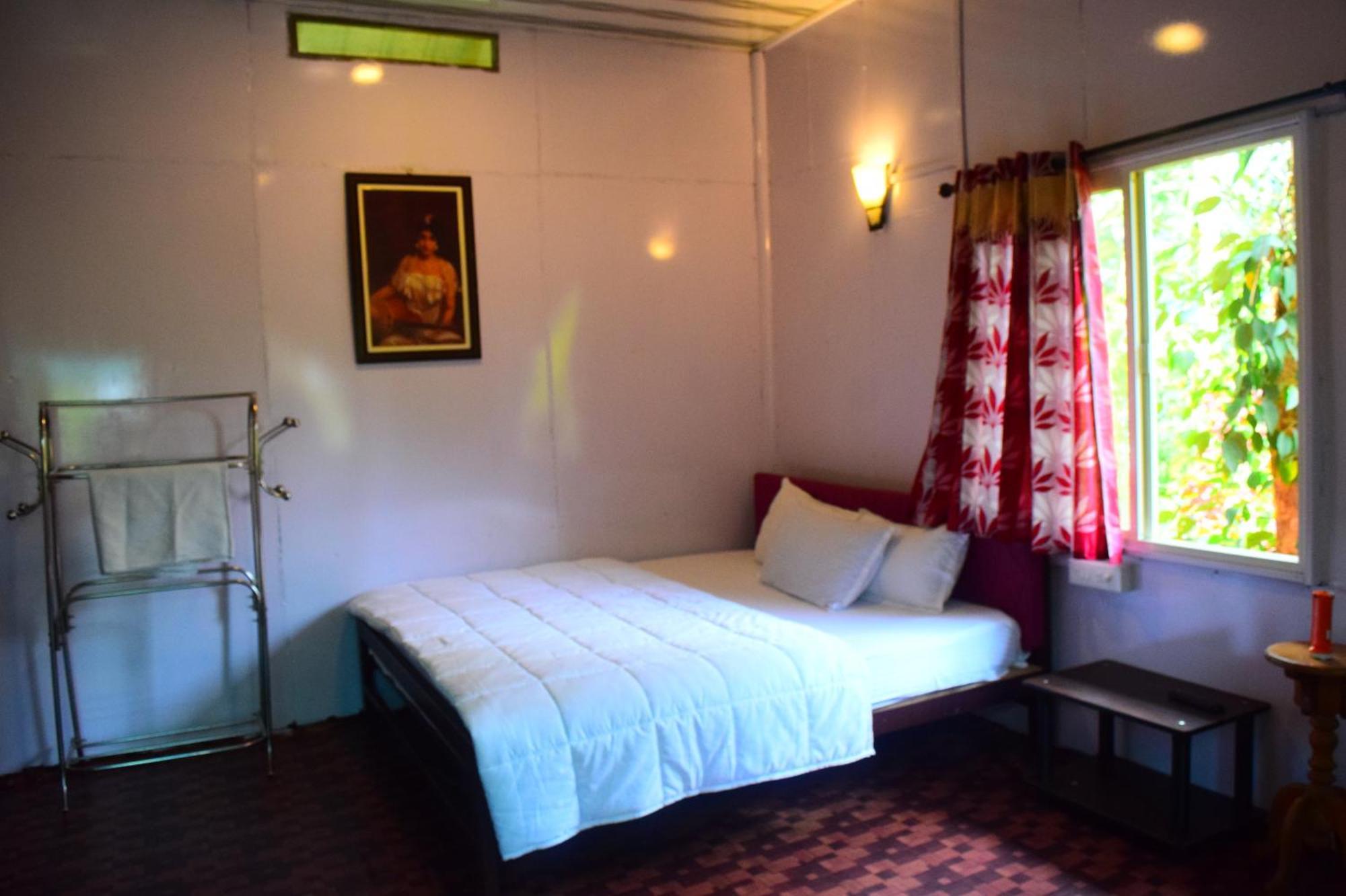 Pepper County Farm Stay Munnar Room photo